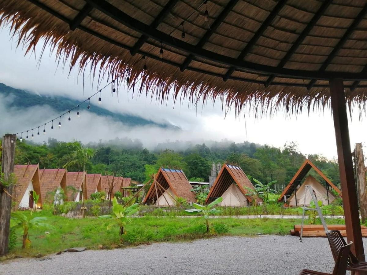 Vangvieng Angsavanh Resort Ванг Виенг Екстериор снимка